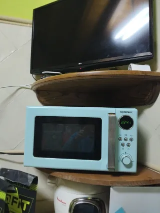 Microondas SilverCrest azul claro