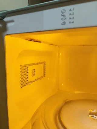 Microondas SilverCrest azul claro