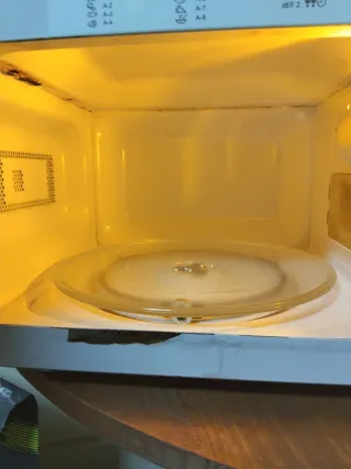 Microondas SilverCrest azul claro