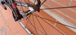 Bicicleta Carretera Focus Izalco