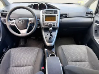Toyota Verso 2010