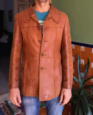 Chaqueta de cuero marrón