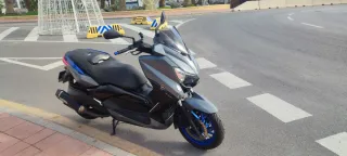 Yamaha x Max 400