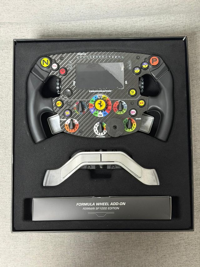 Volante Thrustmaster Ferrari SF1000