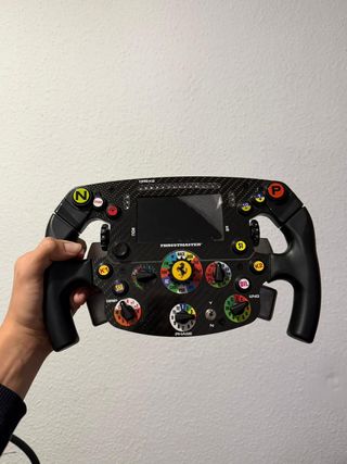 Volante Thrustmaster Ferrari SF1000