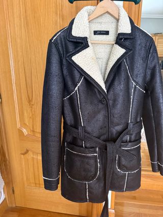 Abrigo efecto piel forro borreguito Talla M