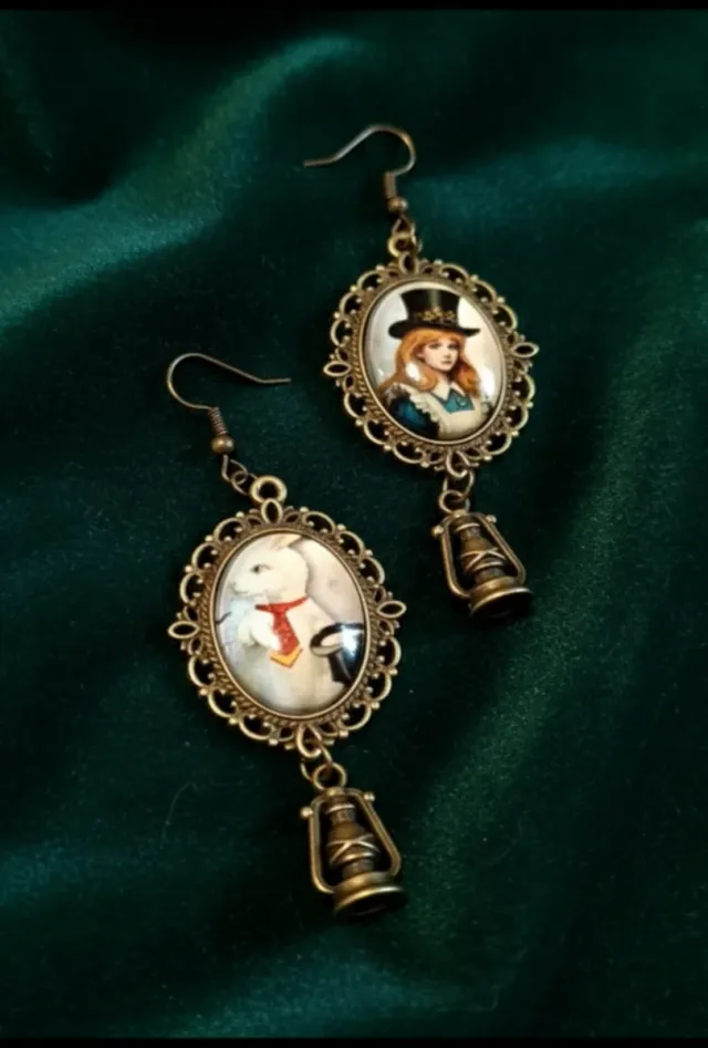 Pendientes Alicia en el País de las Maravillas