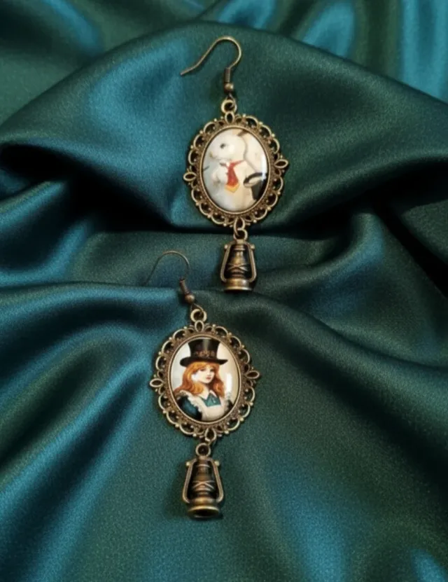 Pendientes Alicia en el País de las Maravillas