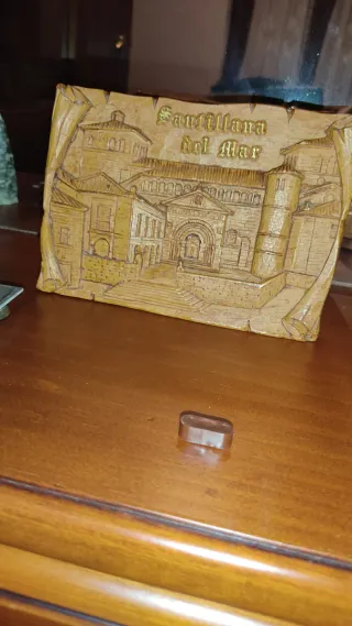 Recuerdo Santillana del Mar Madera Tallada