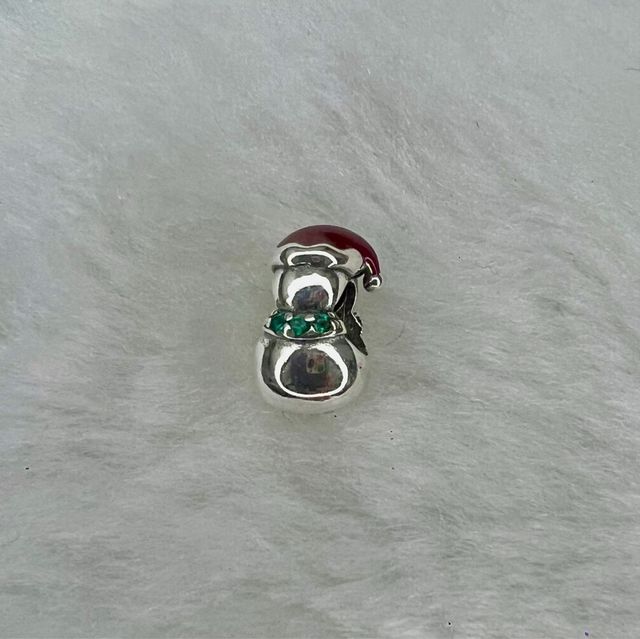 Charm Muñeco de Nieve con Gorro y Bufanda