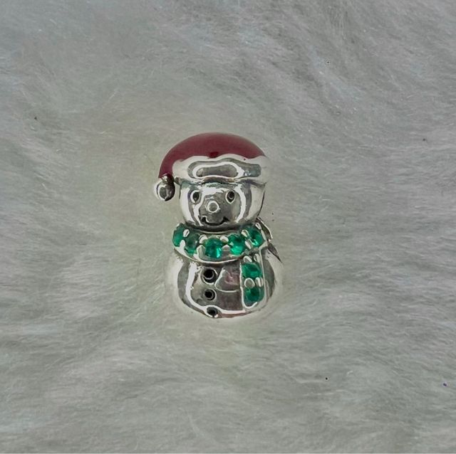 Charm Muñeco de Nieve con Gorro y Bufanda