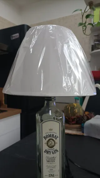 Lampada Bombay dry gin in Vetro