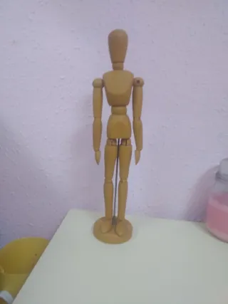 Maniquí de madera articulado