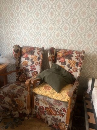 Regalo 2 Poltrone Vintage Floreali da Ritirare a Coruña