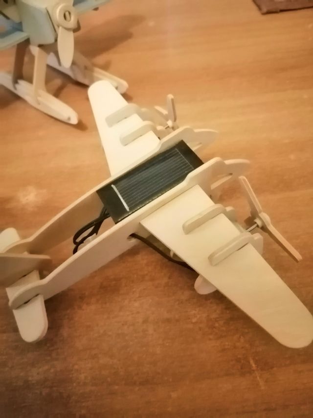 Modellini aerei e elicottero