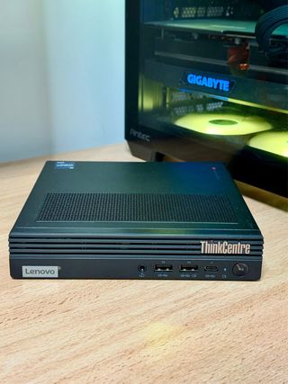 Mini PC Lenovo i7 12ª Gen DDR5