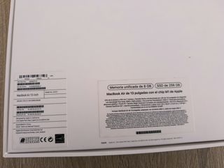 MacBook Air M1 (2020) – 8 GB RAM / 256 GB SSD