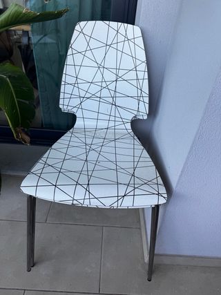 Sillas modernas blancas patas metal