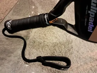 REBAJA!! Pala Bullpadel Elite W Master Final NUEVA