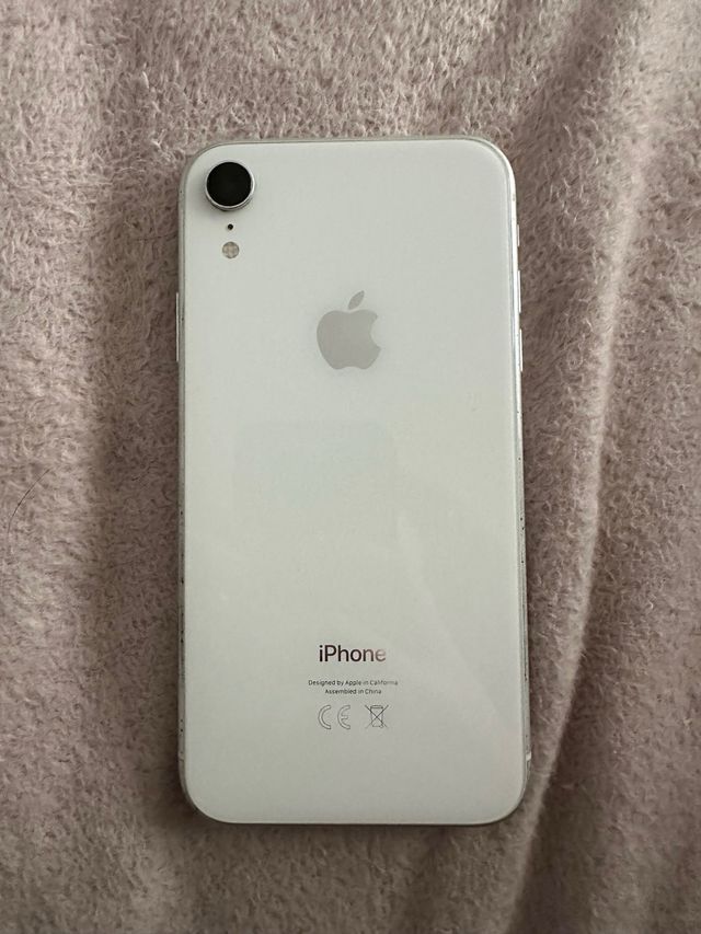 Apple iPhone XR