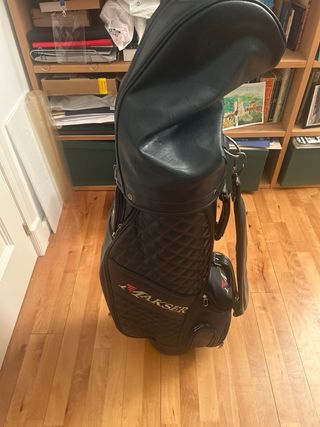 Bolsa de golf Makser con palos