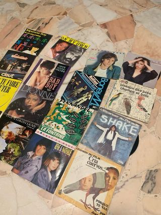 Lotto n.4 16 dischi 45 giri vario genere