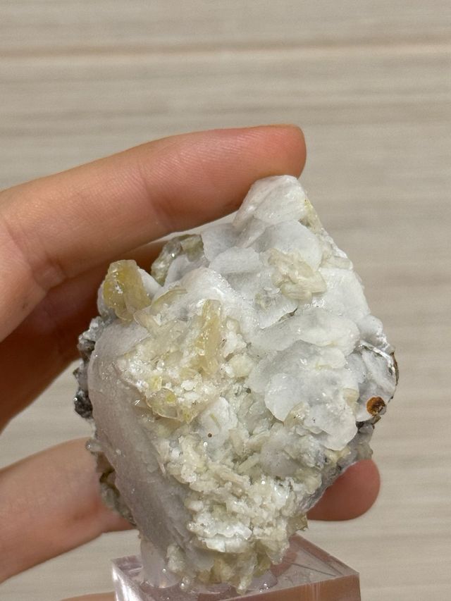 2 Minerales: fluorita y calcita