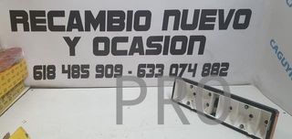 portalamparas piloto camión mercedes ambos lados