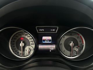 Mercedes Clase CLA CLA 200 d AMG Line + Techo solar - 84.000Km Certificados