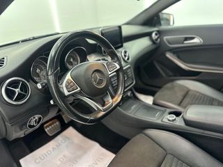 Mercedes Clase CLA CLA 200 d AMG Line + Techo solar - 84.000Km Certificados