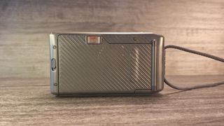 Cámara Analógica Canon AF 35 J de 35mm Roja