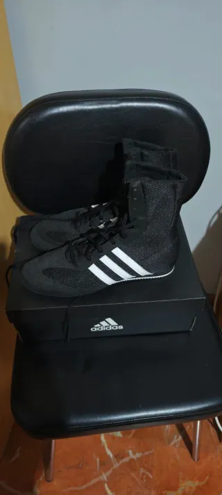 Botas Boxeo Adidas Negras precio negociable