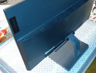 Monitor Negro y Gris