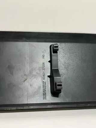 Moldura Puerta Delantera Izquierda Renault Trafic