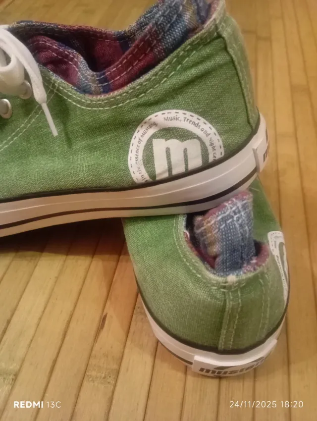 Playeros Mustang Verdes