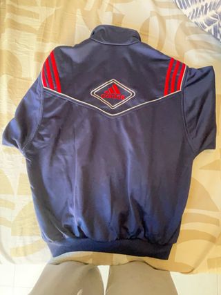 Chaqueta Adidas deportiva azul y roja