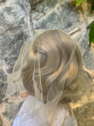 Muñeca Lesly Famosa Novia Velo