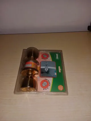 Pomo de puerta con llave