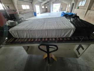 Cama abatible metálica + colchón