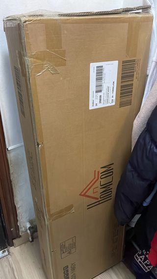 Mueble de entrada gris nuevo sin abrir