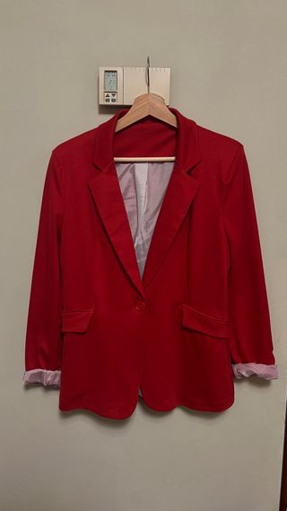 Americana roja con hombreras Talla XL