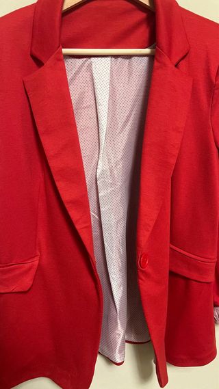 Americana roja con hombreras Talla XL