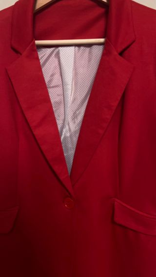 Americana roja con hombreras Talla XL