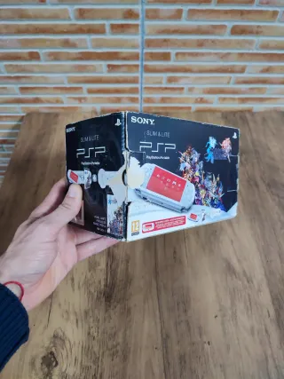 PSP Slim 3004 Blanco Final Fantasy