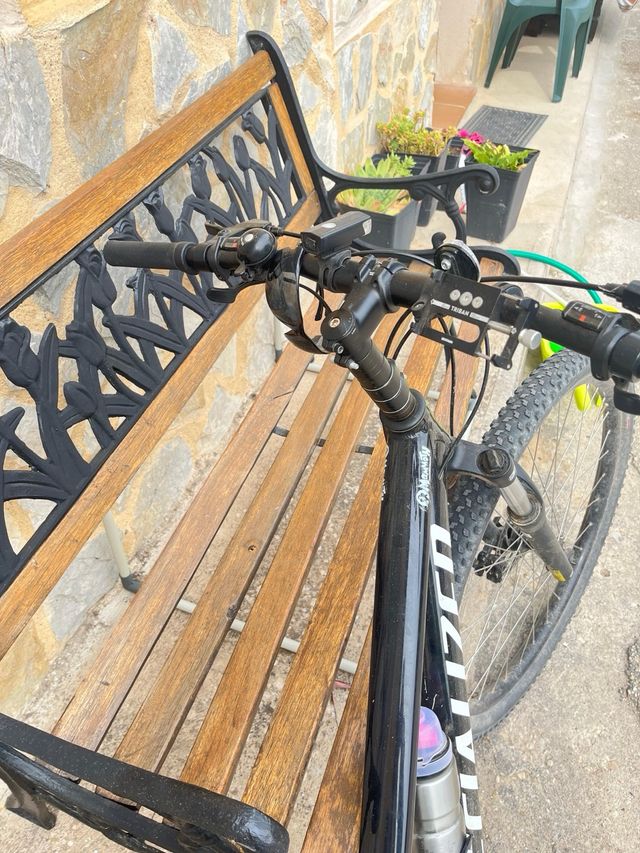 Bicicleta MTB Specialized