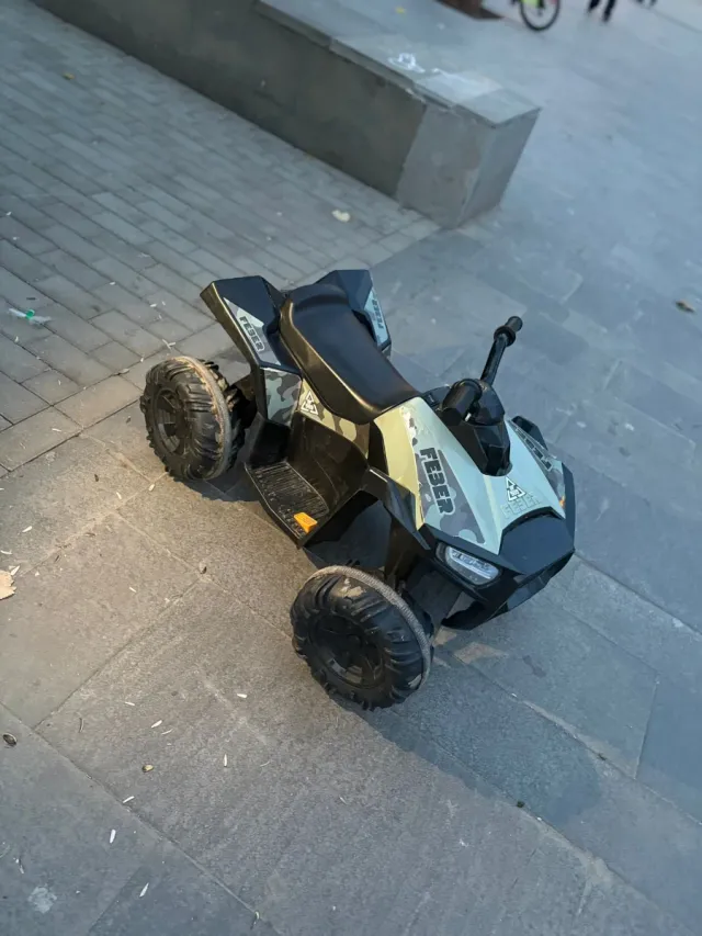 Moto Eléctrica Infantil 12V