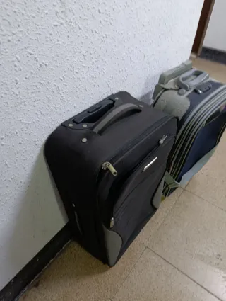 2 Maletas de viaje con ruedas