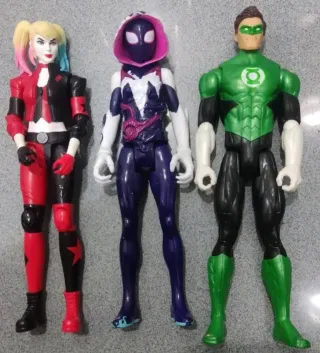 OFERTA Lote Figuras: Linterna Verde, Ghost Spider