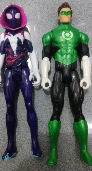OFERTA Lote Figuras: Linterna Verde, Ghost Spider
