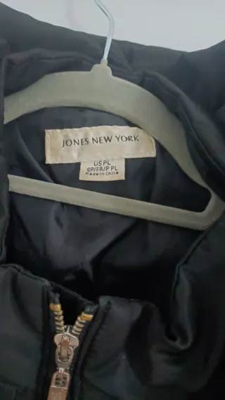 Plumas Jones New York Negro Talla M